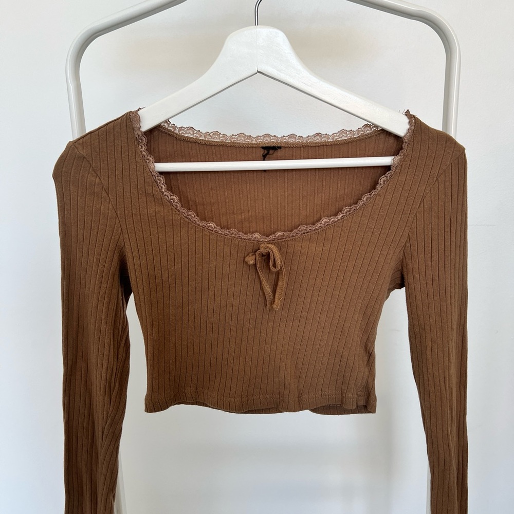 brown bow top